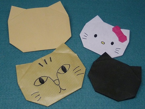 ネコ顔のポチ袋